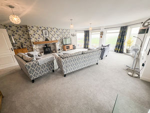 Photo 21- click for photo gallery